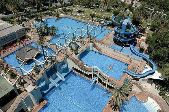 Seaview Beachfront Studio With Aqua Park & Balcony Benalmádena Zewnętrze zdjęcie